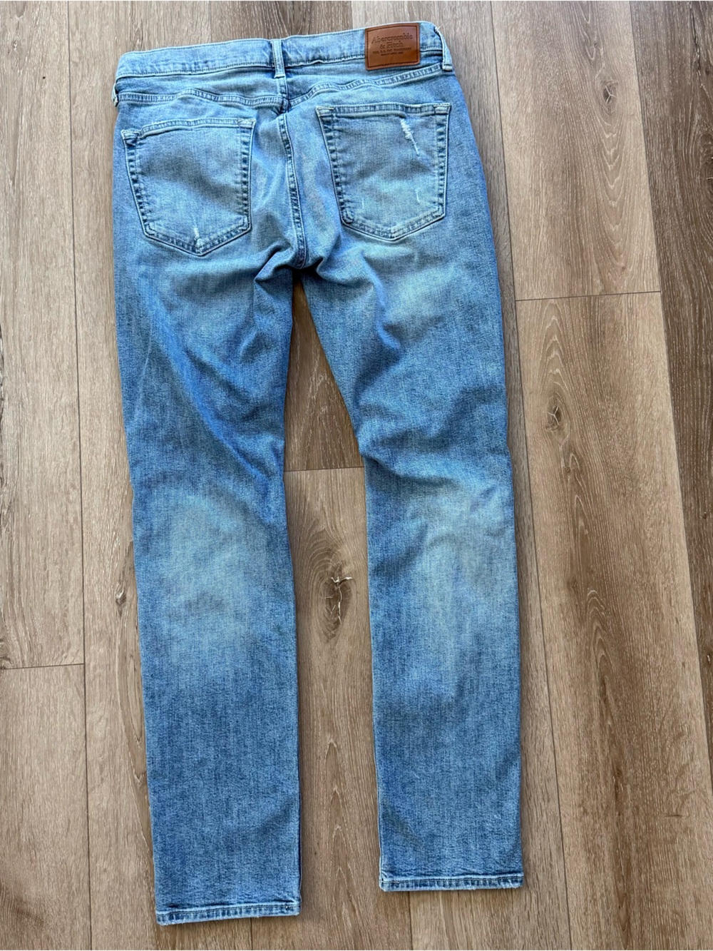 Men’s Abercrombie & Fitch Light wash Distressed Skinny Stretch Jeans 32x32 - Picture 4 of 8